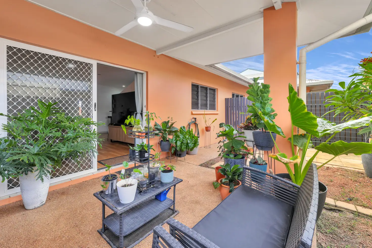 Main view of Homely unit listing, 2/17 Sovereign Circuit, Coconut Grove NT 810