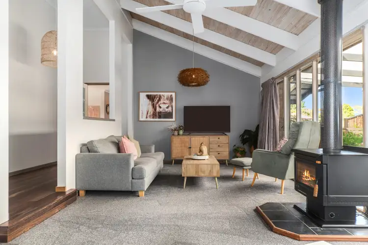 Fifth view of Homely house listing, 10 Wyldwood Close, Somerville VIC 3912