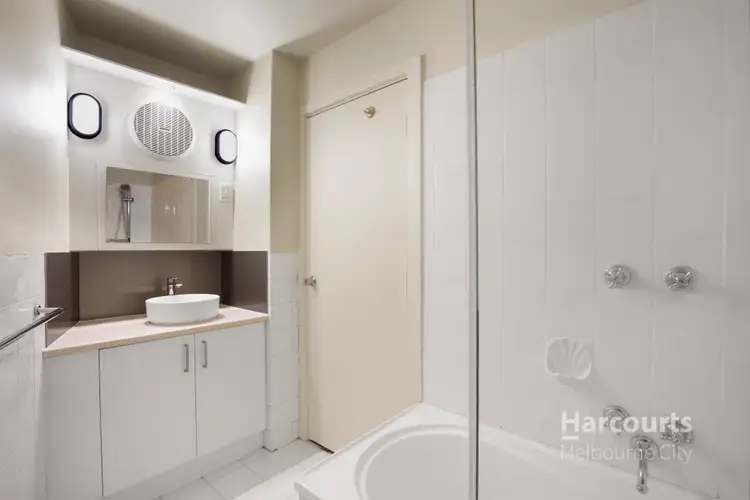 Fourth view of Homely apartment listing, 14B(130)/131 Lonsdale Street, Melbourne VIC 3000