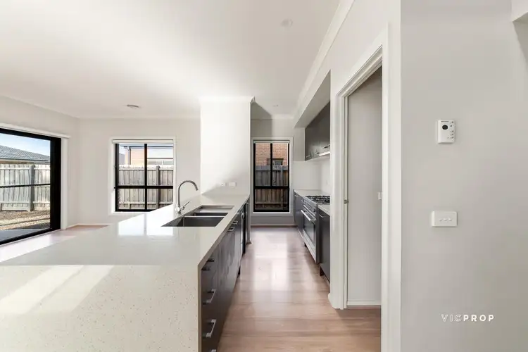 Fifth view of Homely house listing, 18 Clementine Boulevard, Tarneit VIC 3029