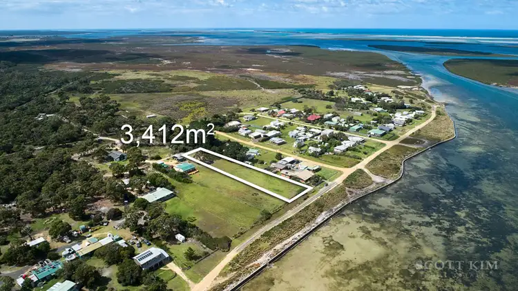 76 Sarena Parade, Robertsons Beach VIC 3971