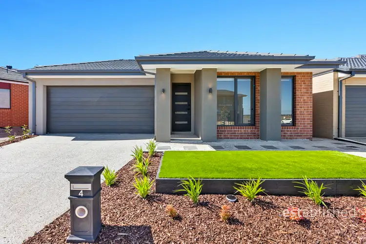 4 Cyad Way, Manor Lakes VIC 3024