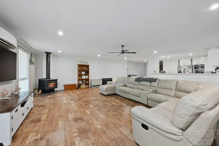 Fifth view of Homely house listing, 528 Ti Tree Road, Warrenheip VIC 3352