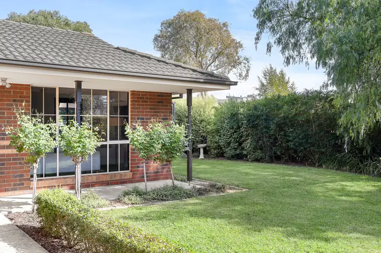 Sixth view of Homely house listing, 2 Little Acre Close, Langwarrin VIC 3910