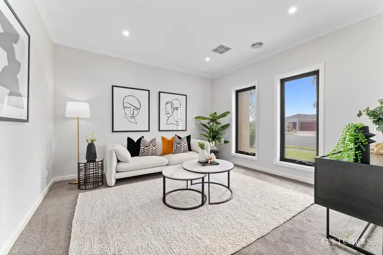 Second view of Homely house listing, 7 Reginato Court, Tarneit VIC 3029