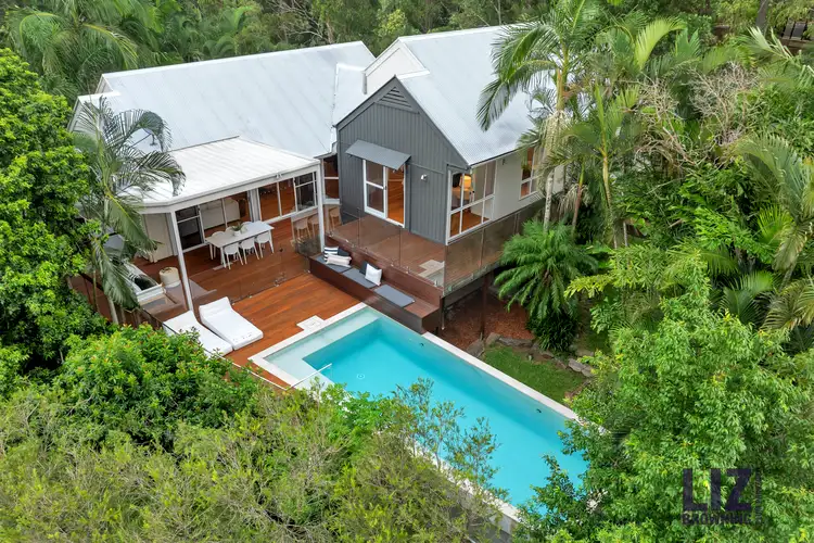 7 Mirreh Place, Chapel Hill QLD 4069