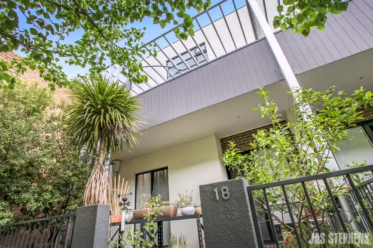 18/20 Hewitt Avenue, Footscray VIC 3011