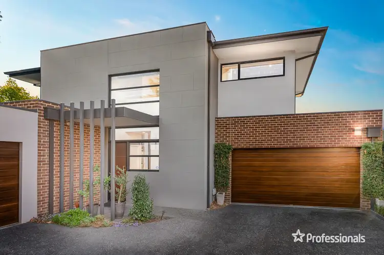1 Woodlea Street