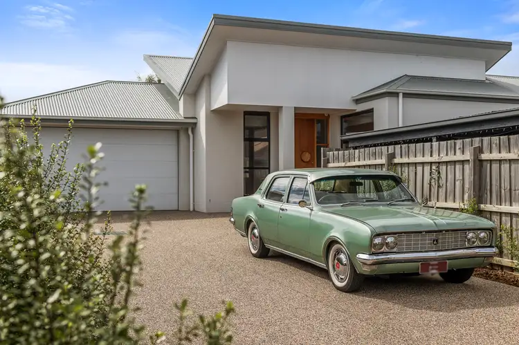 5A Callum Avenue