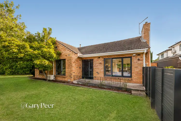 698 Hawthorn Road, Brighton East VIC 3187