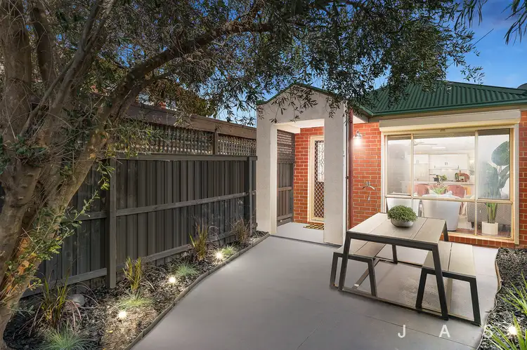 1/134 Ballarat Road, Maidstone VIC 3012