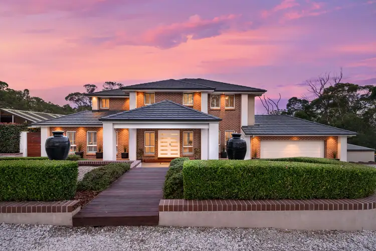 6 Long Angle Road, Yellow Rock NSW 2777