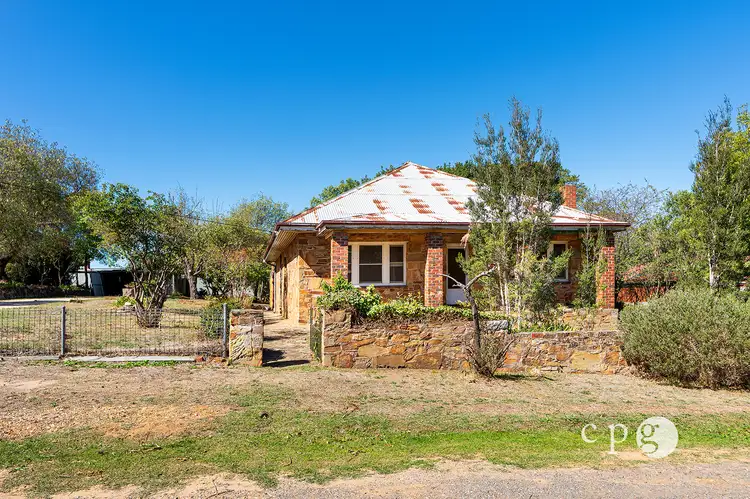 9 Stewart Street, Castlemaine VIC 3450