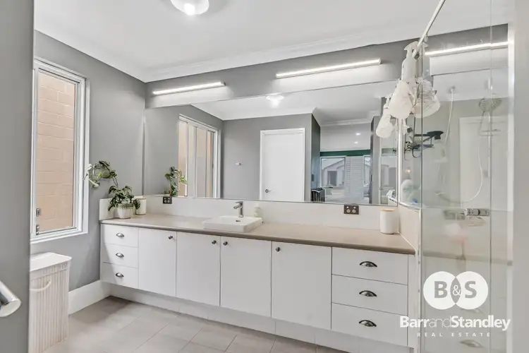 Fifth view of Homely house listing, 10 Crake View, Australind WA 6233