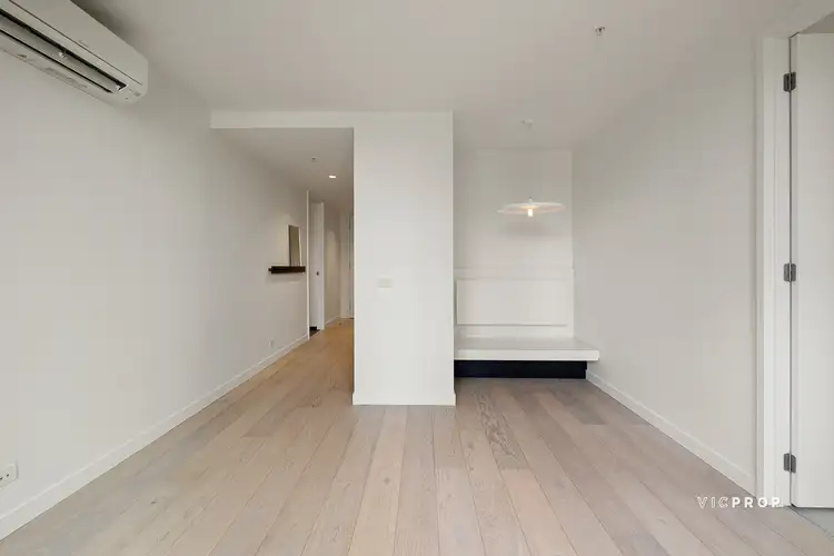 2304/81 Abeckett Street, Melbourne VIC 3000