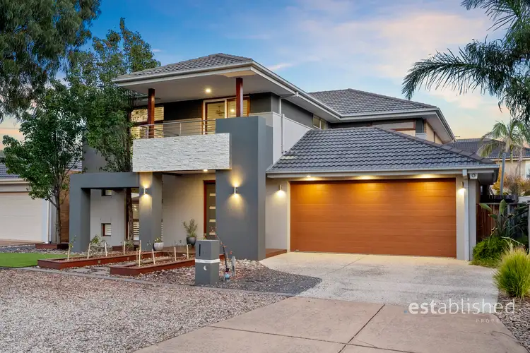 12 Bayside Drive, Sanctuary Lakes VIC 3030