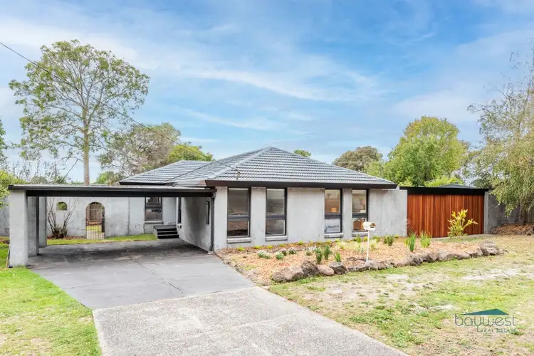 10 Colchester Court, Somerville VIC 3912