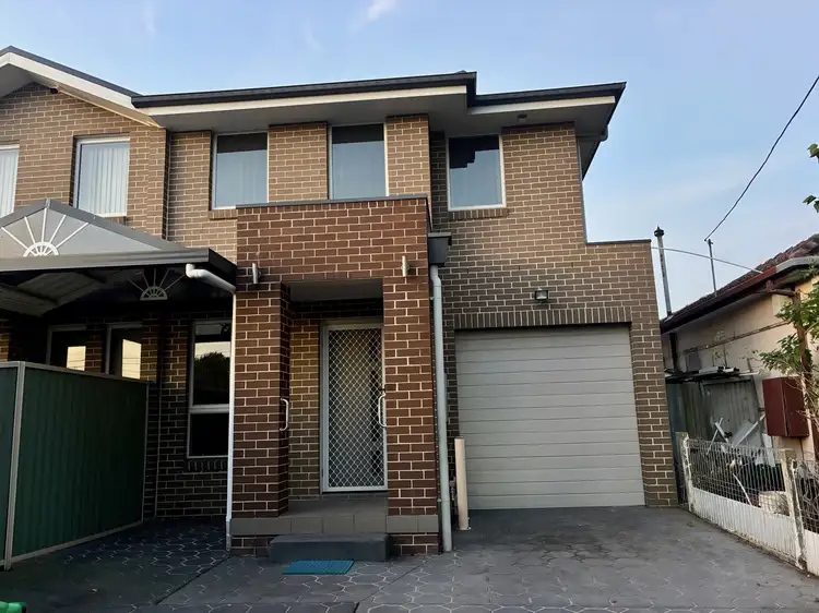 8 Wolseley Street, Fairfield NSW 2165