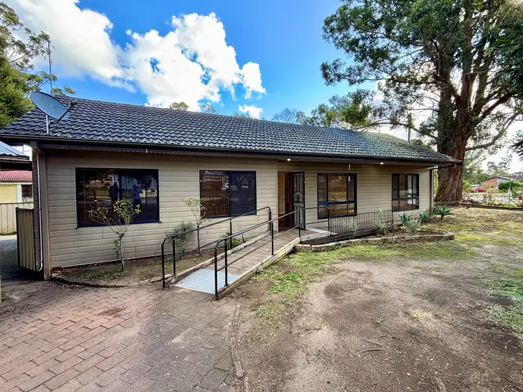 37 Fields Road, Macquarie Fields NSW 2564