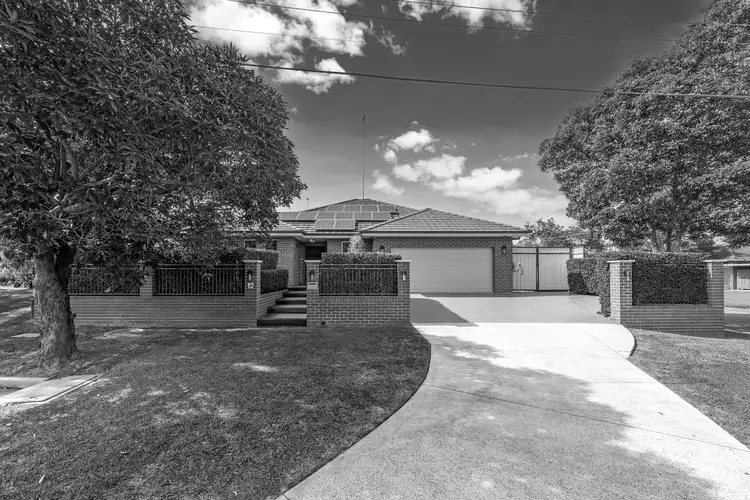 12 Racecourse Place, South Penrith NSW 2750