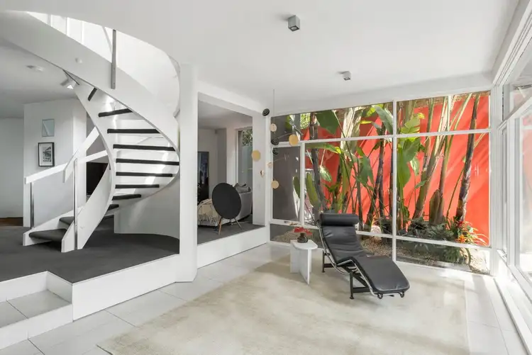 5a Torresdale Road, Toorak VIC 3142
