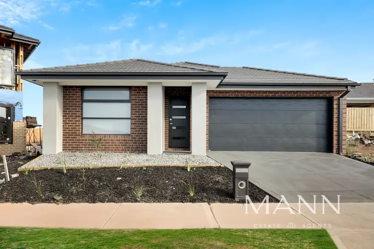 19 Jumps Street, Manor Lakes VIC 3024