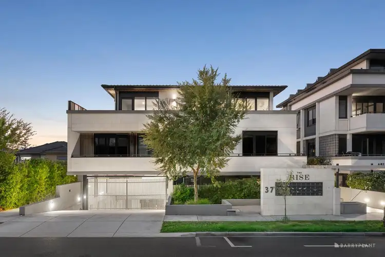 37 Churchill Street