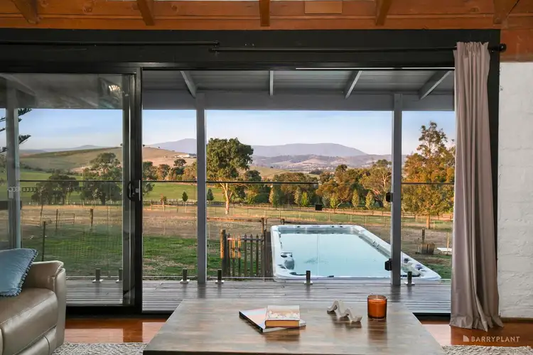 899 Healesville Yarra Glen Road