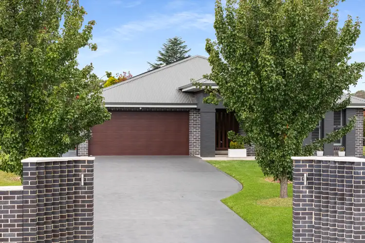 24 Windsor Crescent, Moss Vale NSW 2577