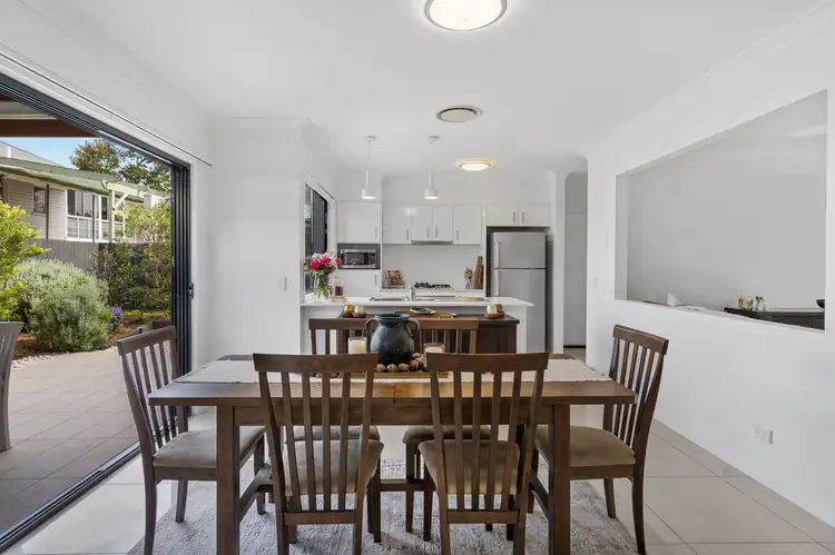 Sixth view of Homely townhouse listing, 2/111 Ekibin Road, Annerley QLD 4103