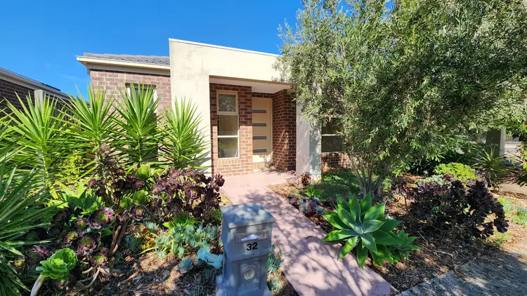 32 Waves Drive, Point Cook VIC 3030
