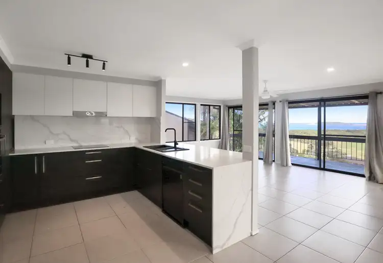 71 Manning Avenue, Coffs Harbour NSW 2450