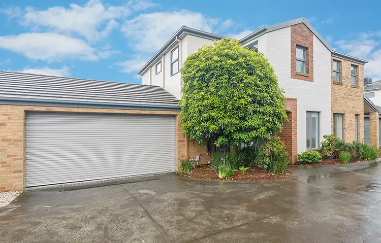Main view of Homely townhouse listing, 4/77 Invermay Grove, Rosanna VIC 3084
