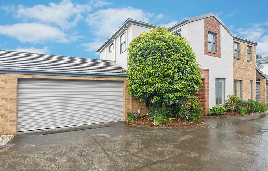 Main view of Homely townhouse listing, 4/77 Invermay Grove, Rosanna VIC 3084