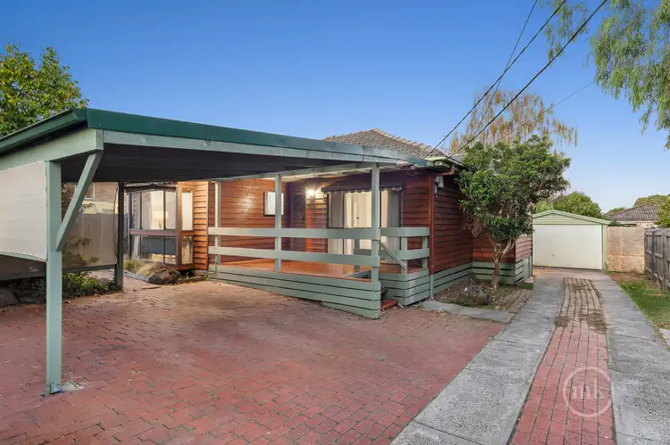 4 Curtis Avenue