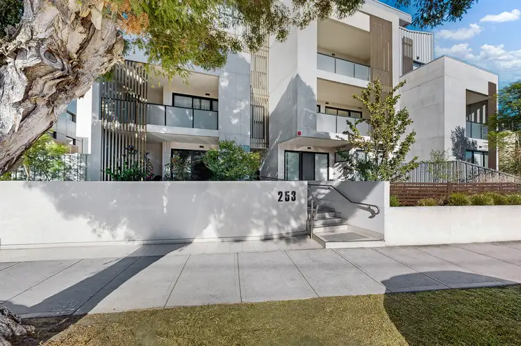 206/253-255 Neerim Road, Carnegie VIC 3163