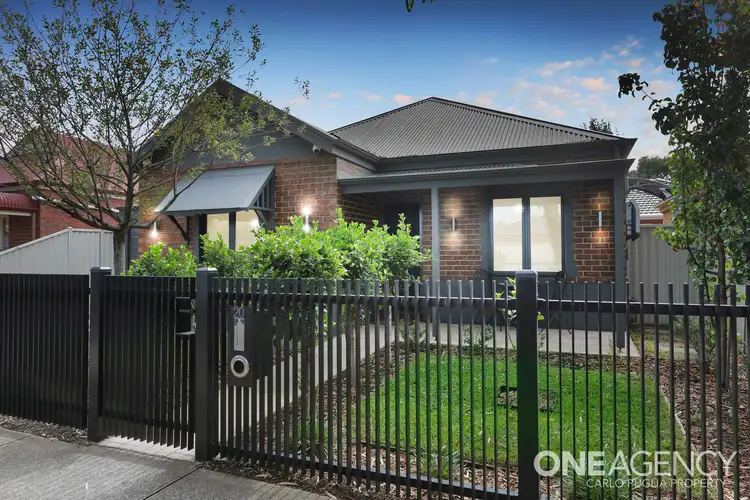20 Macedon Close, Caroline Springs VIC 3023