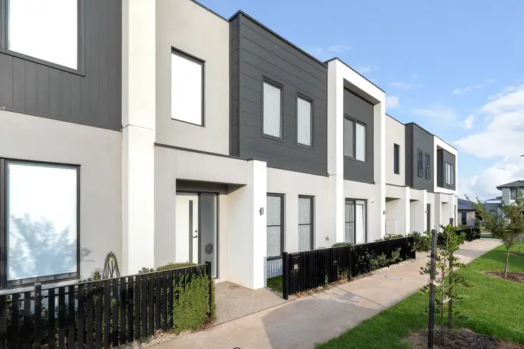 11 Aldan Wy, Truganina VIC 3029
