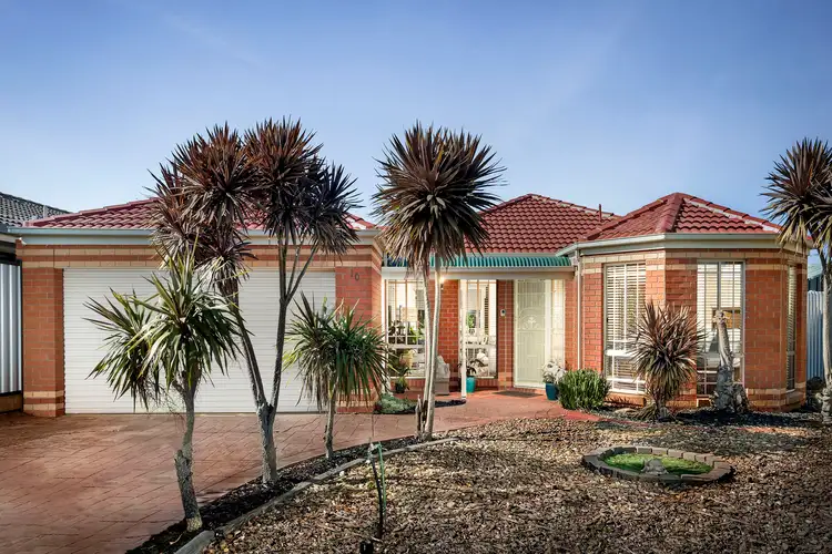 10 Anakie Walk, Delahey VIC 3037