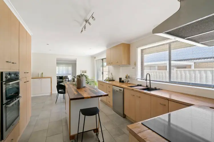 Fifth view of Homely house listing, 31 Redditch Crescent, Deer Park VIC 3023