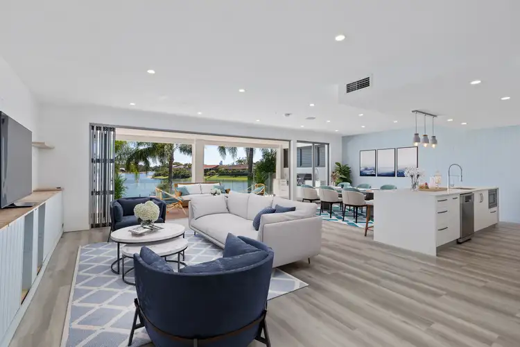 200 Acanthus Avenue, Burleigh Waters QLD 4220