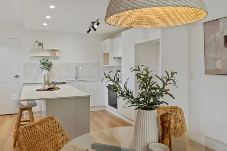 Sixth view of Homely unit listing, 3/120 Central Avenue, Indooroopilly QLD 4068