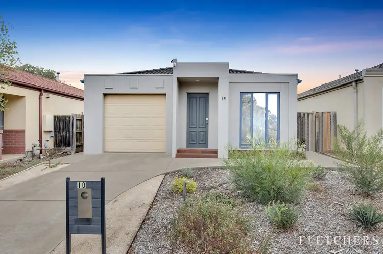 10 Gunsynd Mews, Kurunjang VIC 3337