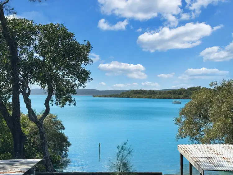 37 Jan Street, Macleay Island QLD 4184
