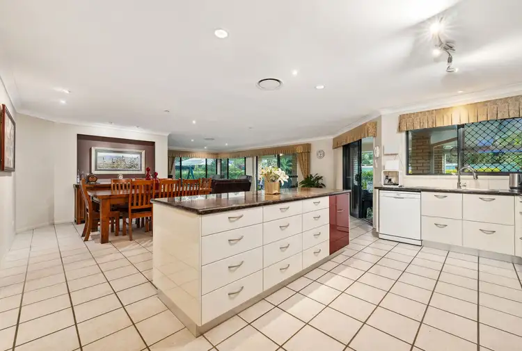 Fifth view of Homely house listing, 2 Quinto Court, Beerwah QLD 4519