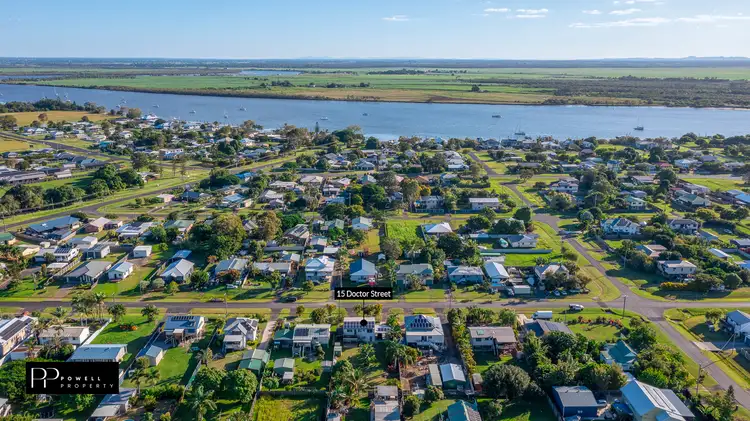 15 Doctor Street, Burnett Heads QLD 4670