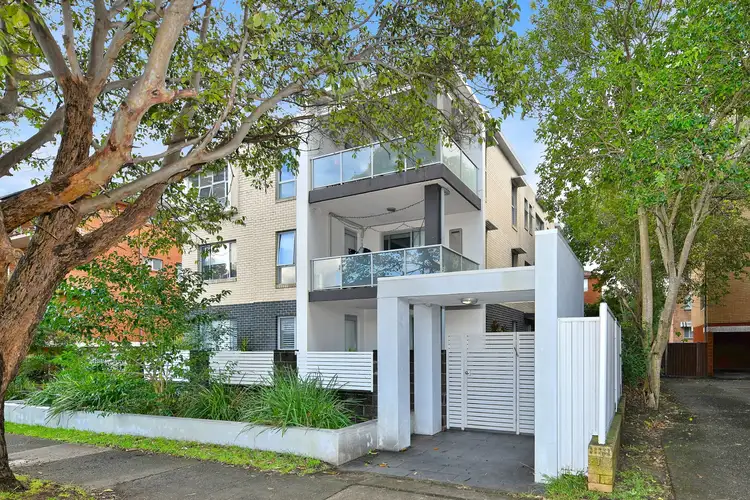 4/22B-24 Macquarie Place, Mortdale NSW 2223