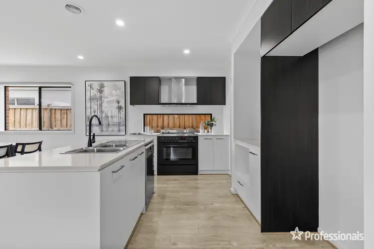Sixth view of Homely house listing, 38 Grazing Way, Clyde North VIC 3978