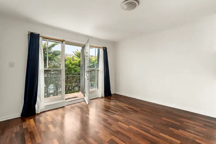2/42 Eastbourne Street, Windsor VIC 3181