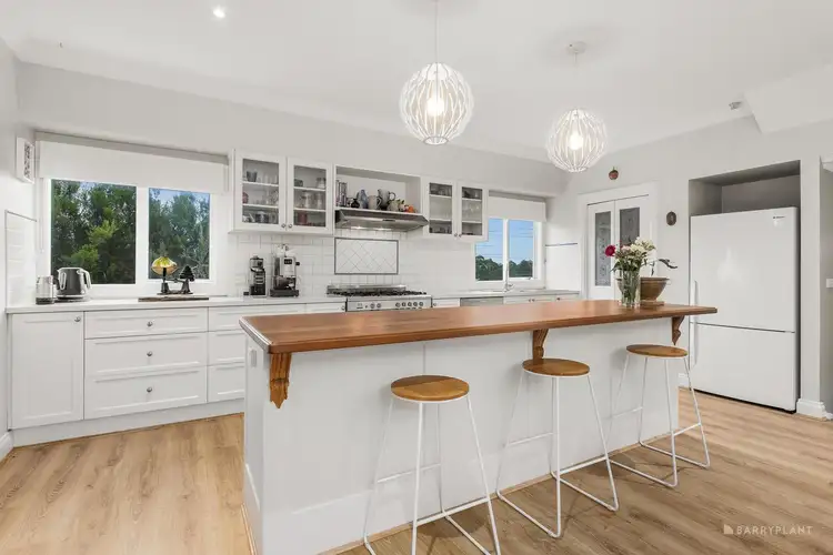 Third view of Homely house listing, 5 Roselillian Court, Warrandyte VIC 3113